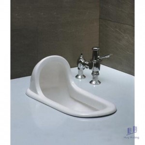 Bồn Cầu Xổm CAESAR C1230+BF449 Kèm Bộ Xả